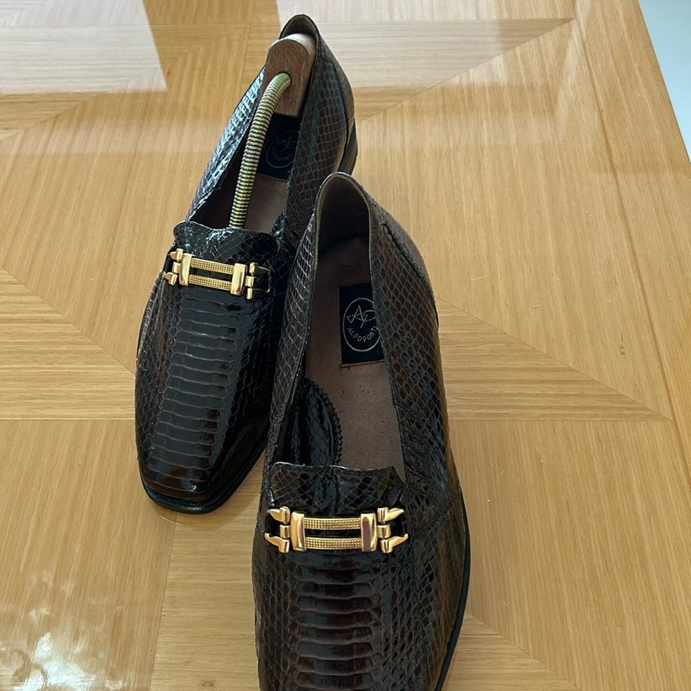Aldoponti genuine snakeskin luxury loafers brown with gold detail